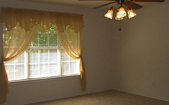 4th image of 655 Private Road 52444
