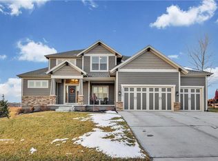 14716 S Saint Andrews Ave, Olathe, KS 66061