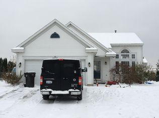3275 Clear View Dr, Holland, MI 49424