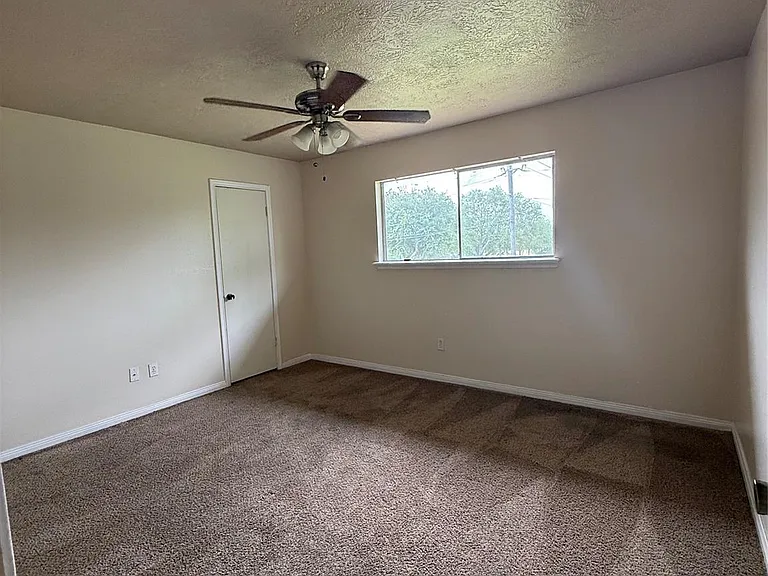 414 Dogwood St — Photo 10