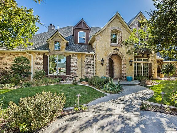 4th image of 4802 Brighton Pl
