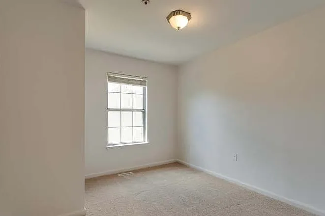 519 Red Coat Pl — Photo 8