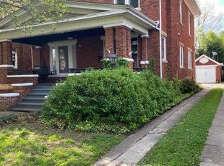 1029 9th St, Huntington, WV 25701