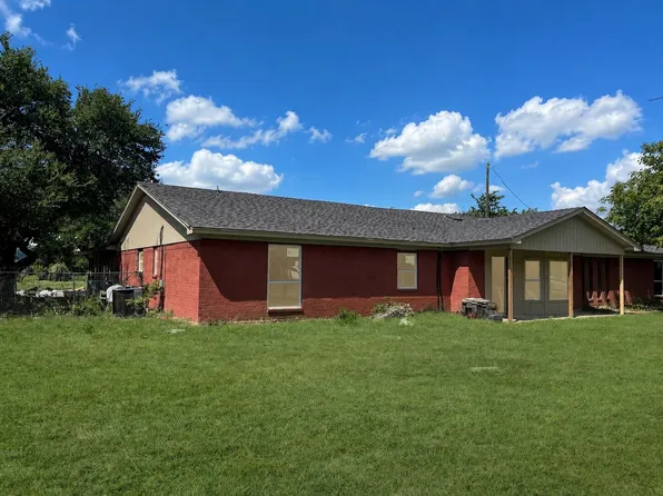 825 Alan Dr, Burleson, TX 76028