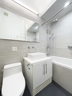 Rented by Highline Residential | media 16