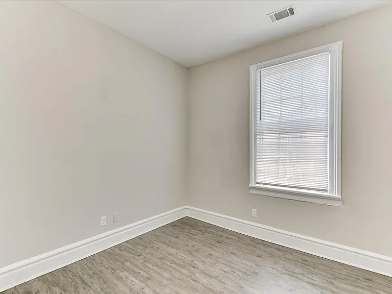256 Walker St — Photo 20