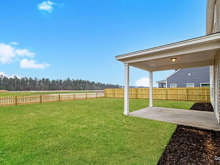 429 Carrara Dr — Photo 15