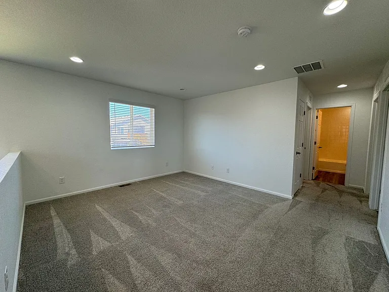 9823 Jaggar Way — Photo 9