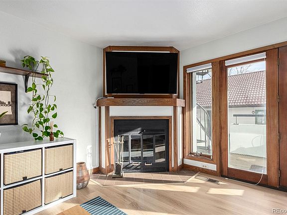 4th image of 704 N Pearl Street #210