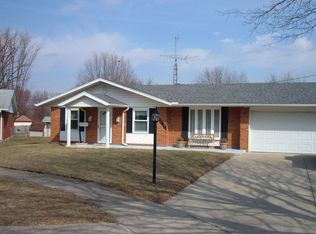 402 Swank Ct, Englewood, OH