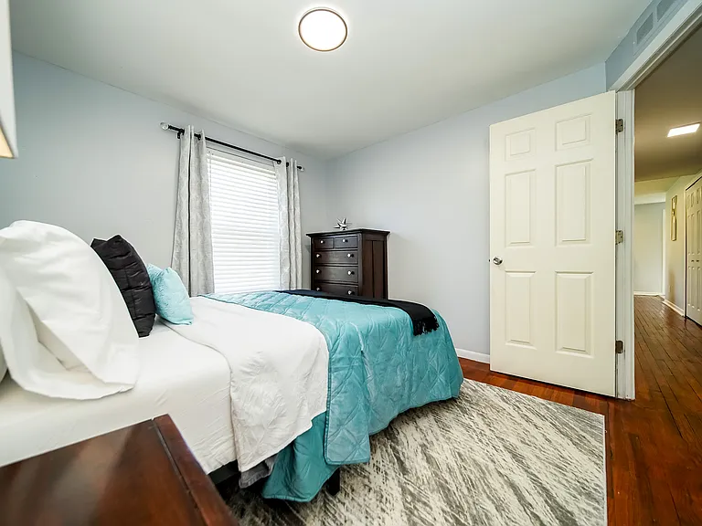 Hemlock Dr — Photo 26