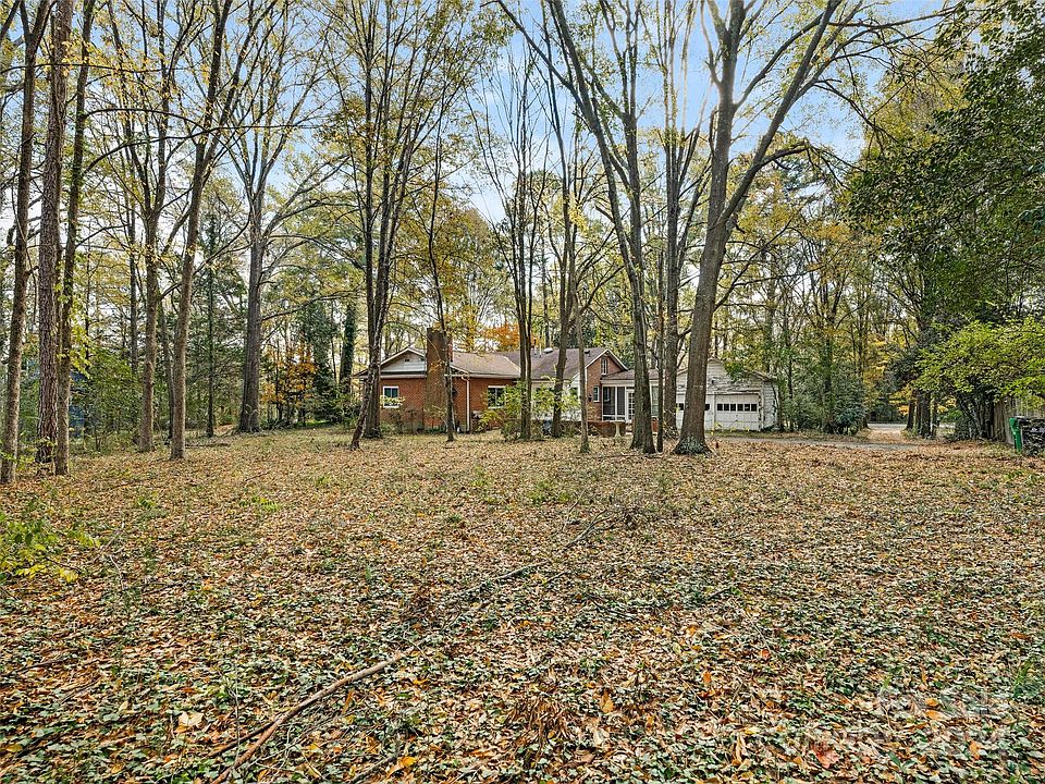 1st image of 1026 Jefferson Dr