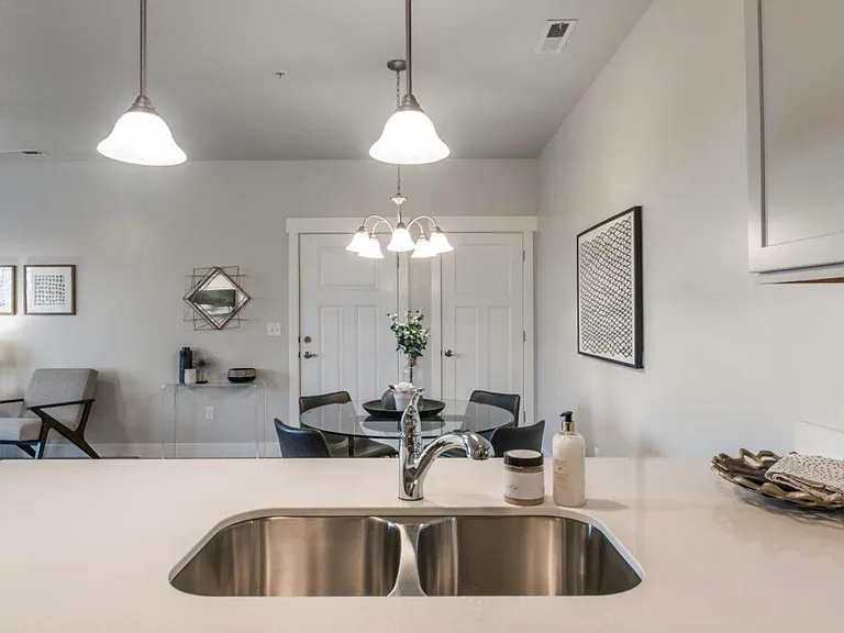 1813 W Newcastle Ln #C203 — Photo 14