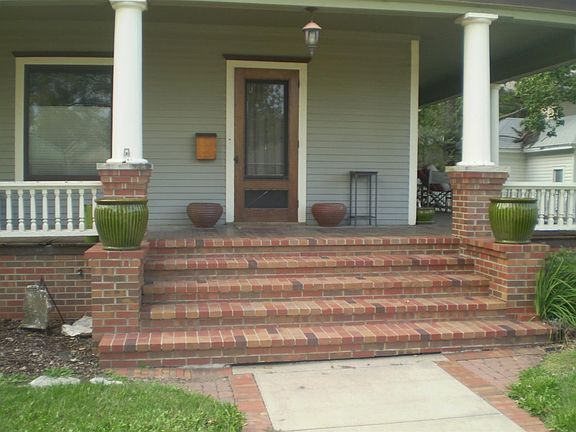 4th image of 512 N Spruce St