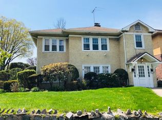 112 Petersville Rd FLOOR 2, New Rochelle, NY 10801