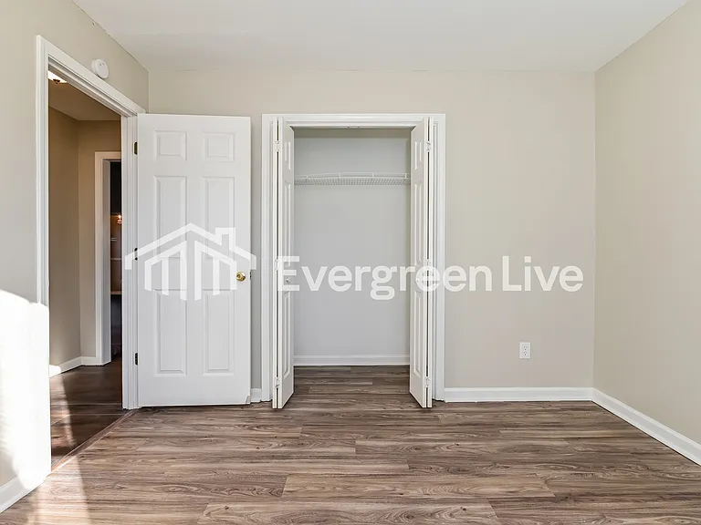 3431 Hollow Oak Dr — Photo 10