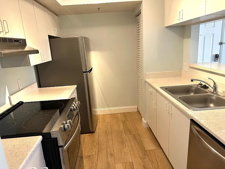 103 Yacht Club Way #208 — Photo 5