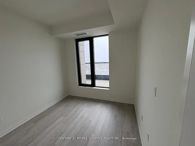1415 Dundas St E #807 — Photo 12