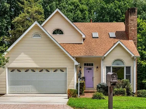 6304 Lakebend Ct, Greensboro, NC 27410