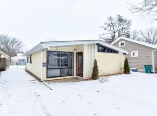 2129 Leitch Rd, Ferndale, MI 48220