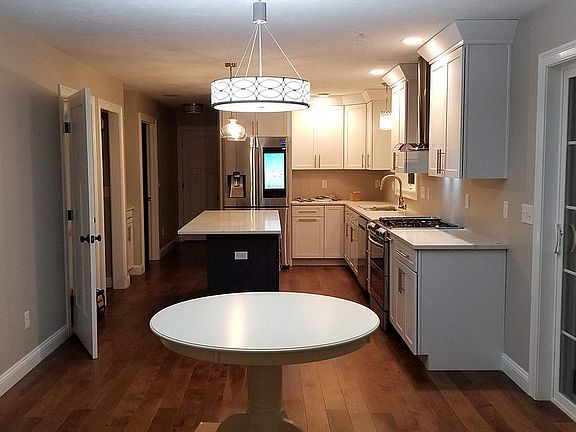 Breakfast Nook / Kitchen