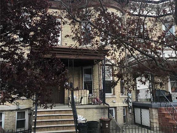 5th image of 8815 102nd St
