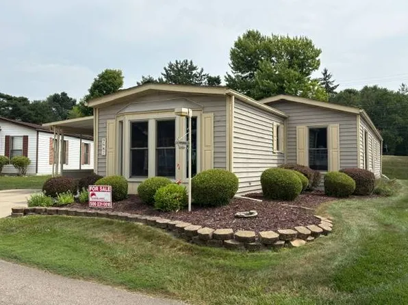 2987 Nightingale St, Rochester, MI 48309