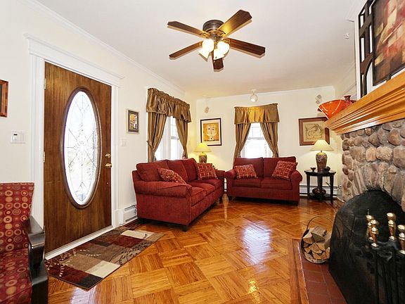 5th image of 242 Burbank Ave #Ph