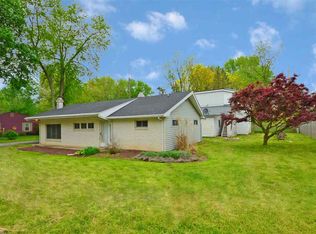 7817 W County Line Rd S, Roanoke, IN 46783