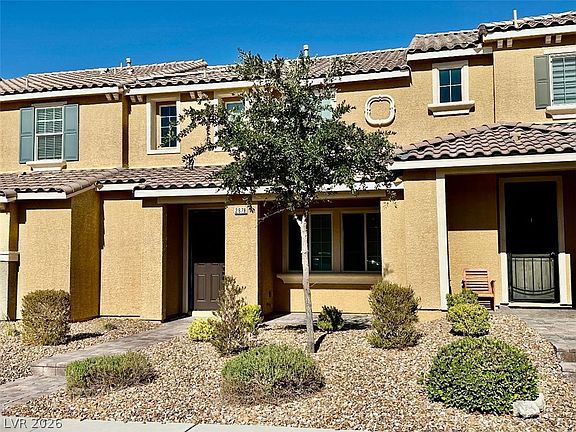 2nd image of 2878 Starling Summit St