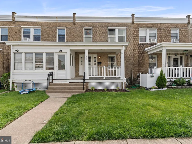 644 Dayton Rd — Photo 1