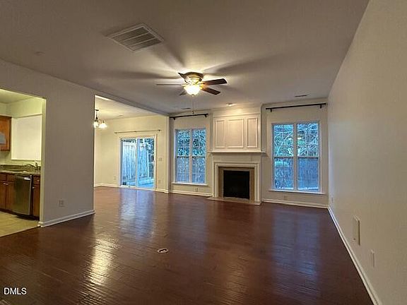 3rd image of 2101 Corwith Dr