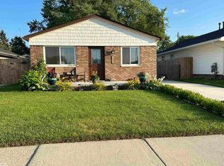 20120 Lakeworth St, Roseville, MI 48066