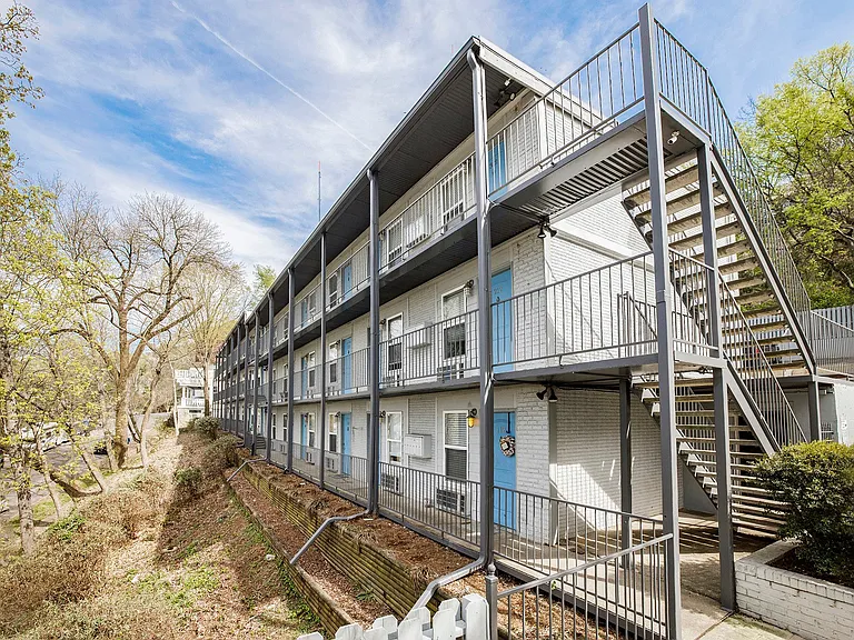Steel City Flats — Photo 8