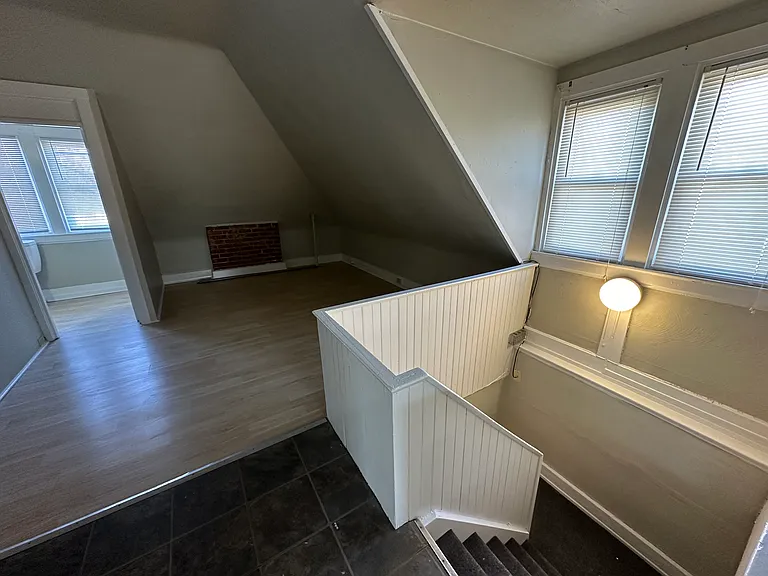 2659 Bellevue Ave #3 — Photo 2