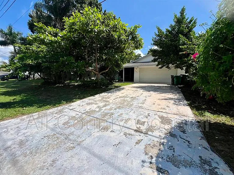 2617 SW Chestnut Ln — Photo 6