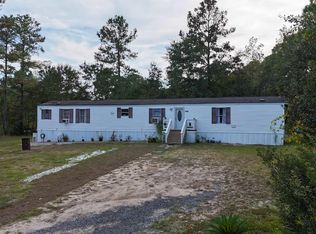 1194 Rainbow Dr., Loris, SC 29569