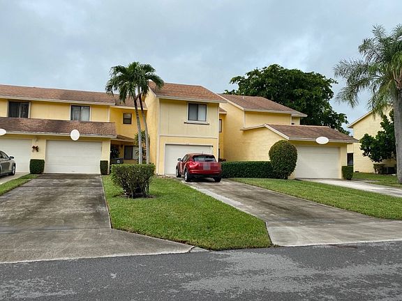 3rd image of 1543 Woodbridge Lakes Cir