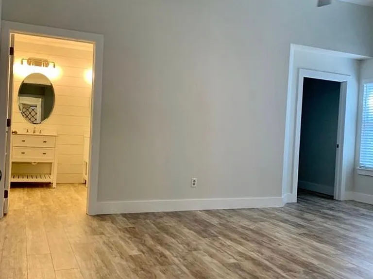 2160 Natures Gate Ct S — Photo 5