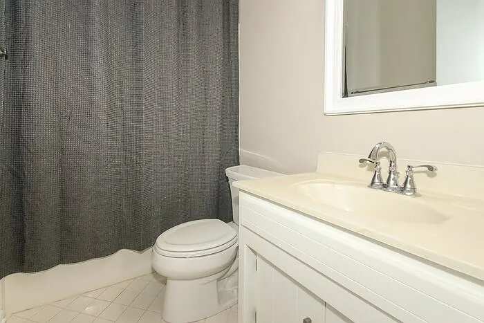 33 Rogers Rd — Photo 10