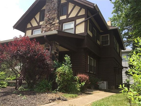 2nd image of 1301 Amherst Pl