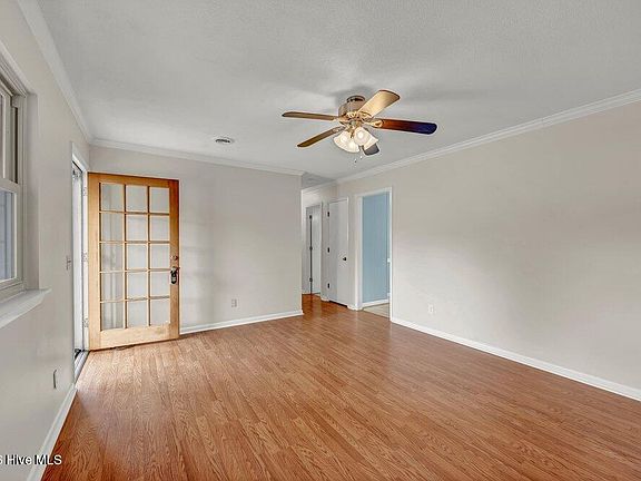 5th image of 309 Richelieu Road