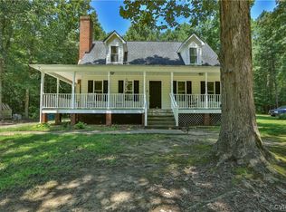 26037 NW Sussex Dr, Waverly, VA 23890