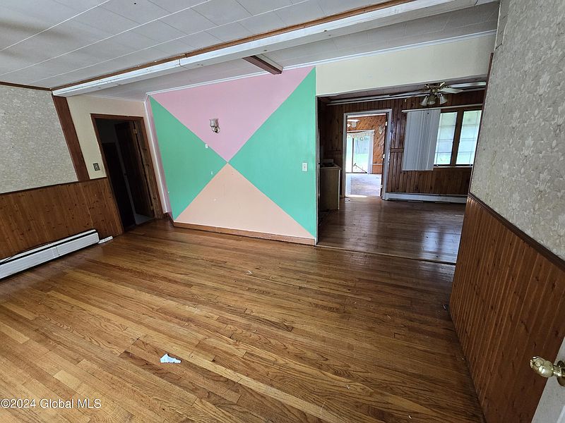 2nd image of 2185 Lenox Road