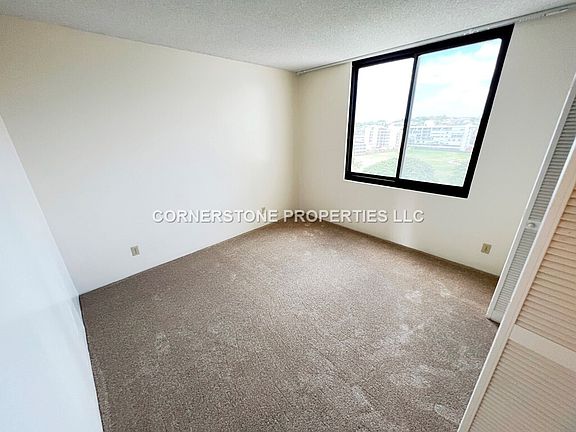 5th image of 990 Ala Nanala St #9A-1