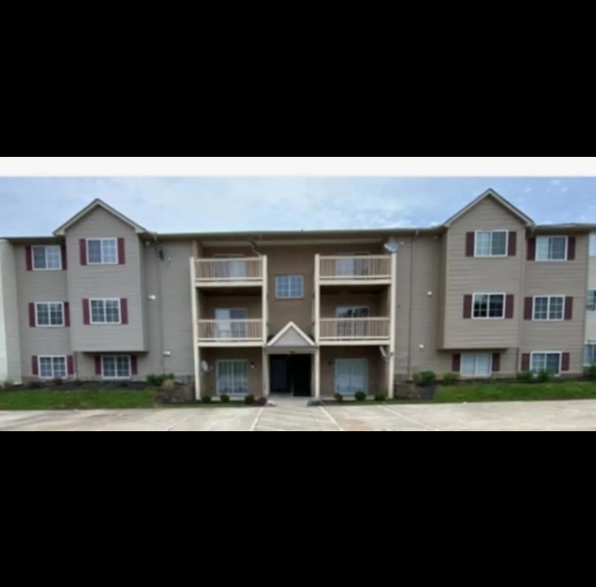 5970 Colerain Ave — Photo 1