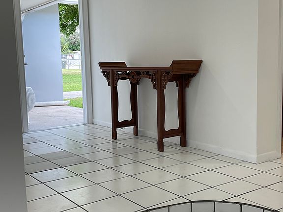 5th image of 6255 SW 59th Ave