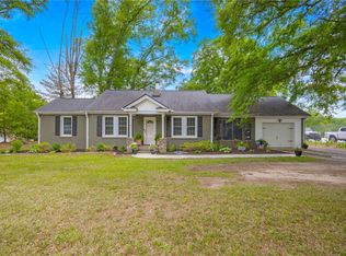 698 Pumpkintown Hwy, Pickens, SC 29671