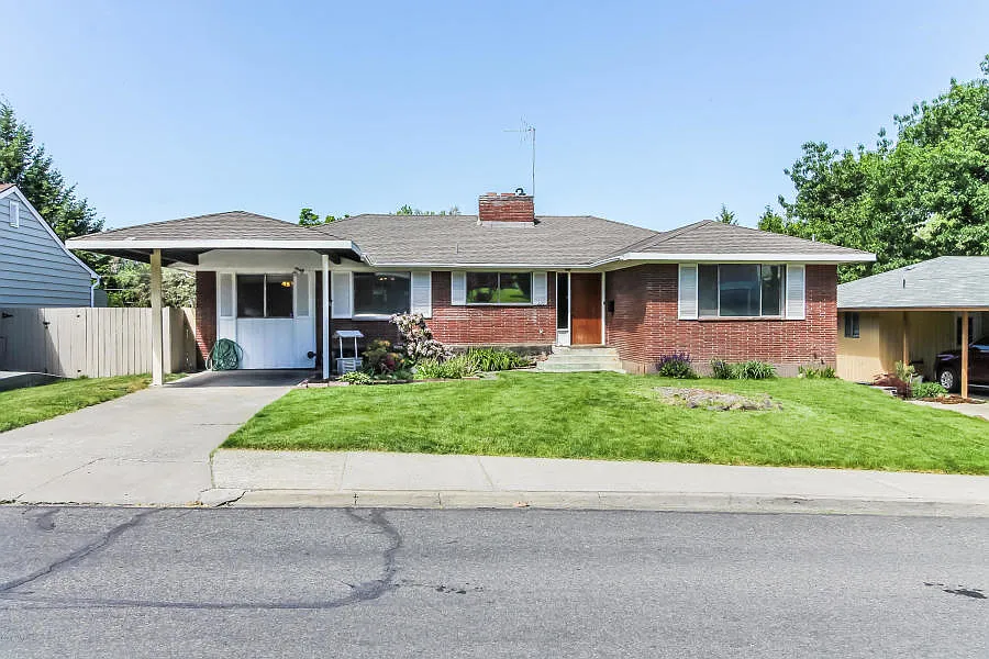 220 N 28th Ave photo 1