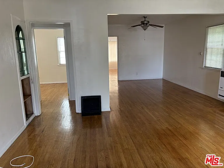 840 Rose Ave — Photo 3